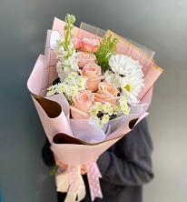 Букет цветов из:  Хризантемы и Розы в Ям