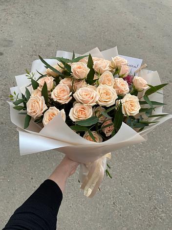 Букет Кремовые розы Латте в Ям