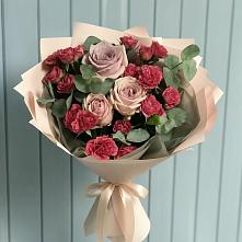 Букет цветов из:  Гвоздики и Розы в Ям