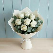 Букет Белые розы в Эвкалипте в Ям