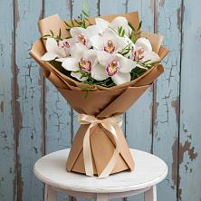 Букет цветов из:  Орхидеи и Розы в Ям